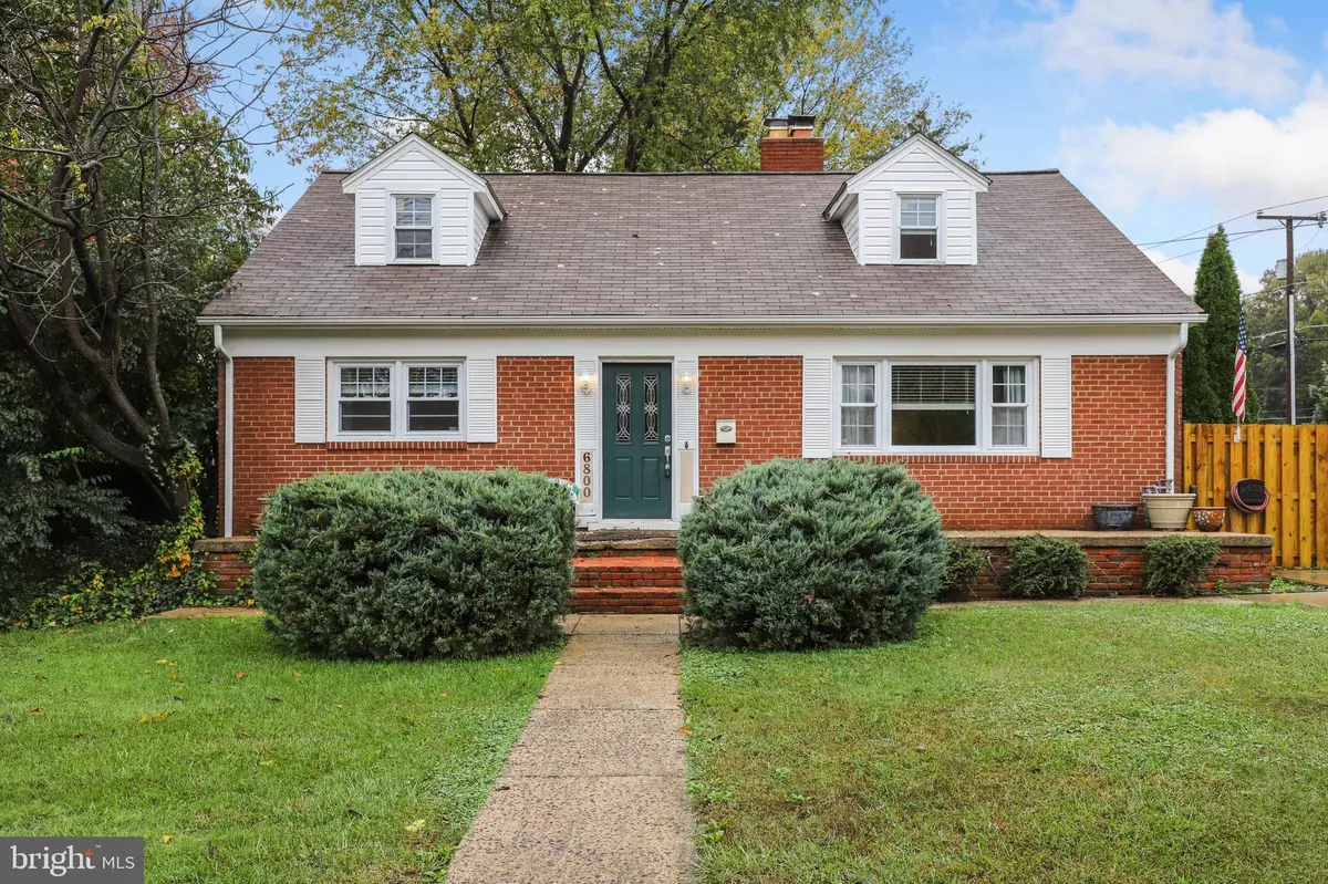 Alexandria, VA 22307,6800 DERRELL CT