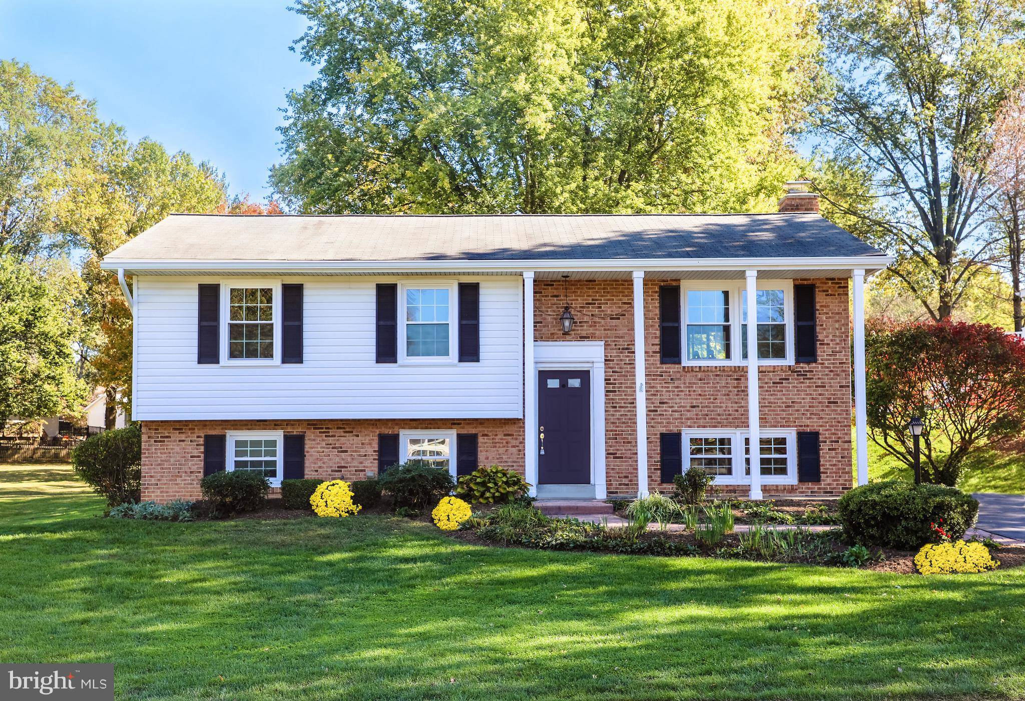 207 ORCHARD CIR, Hamilton, VA 20158