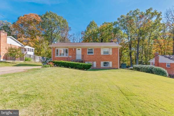 2111 W LONGVIEW DR, Woodbridge, VA 22191