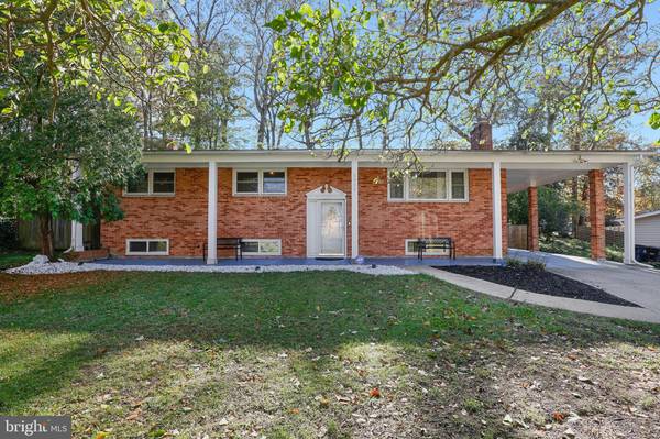 5205 ACORN DR, Temple Hills, MD 20748