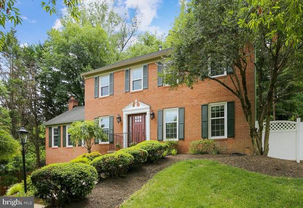 1721 CHESTERBROOK VALE CT, Mclean, VA 22101