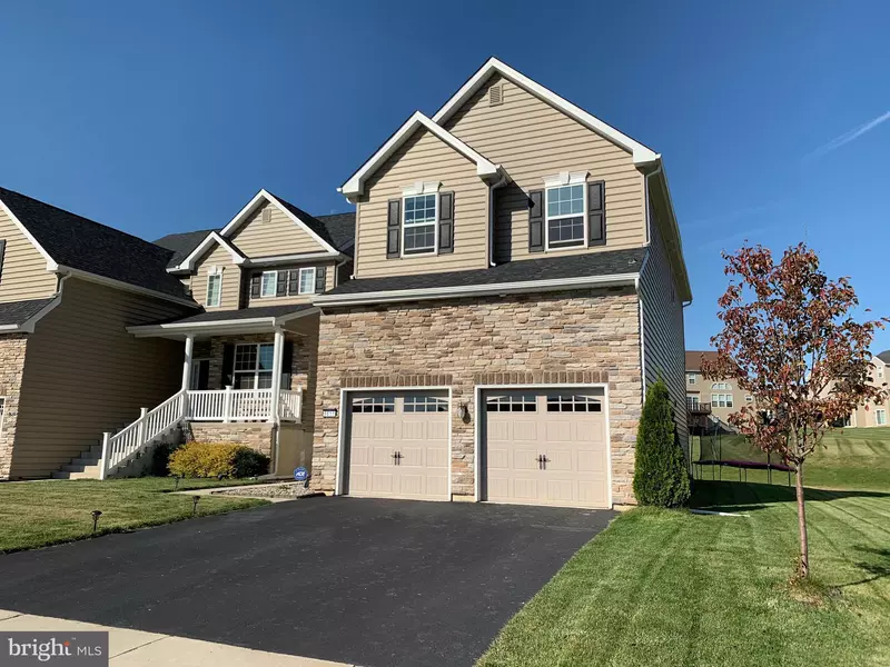 9611 CRESCENT LANE, Breinigsville, PA 18031