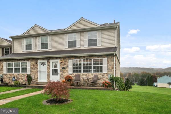 738 SPRINGFIELD CT, Downingtown, PA 19335