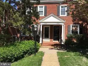 3227 S UTAH ST, Arlington, VA 22206