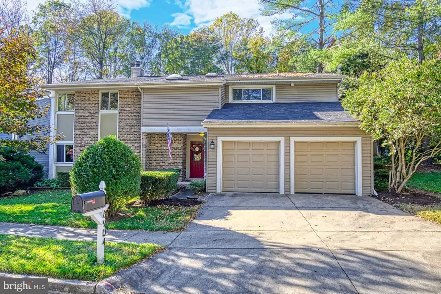 6904 DEER RUN DR, Alexandria, VA 22306