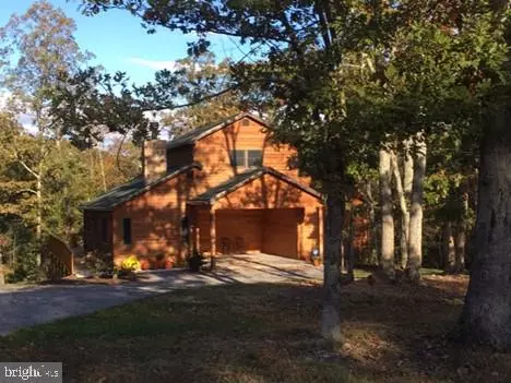 Berkeley Springs, WV 25411,53 KEY PINE LN