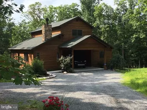 Berkeley Springs, WV 25411,53 KEY PINE LN