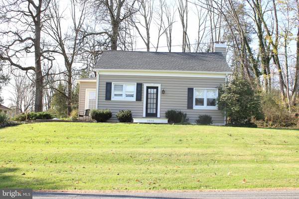 1000 PENNY RD, Green Lane, PA 18054