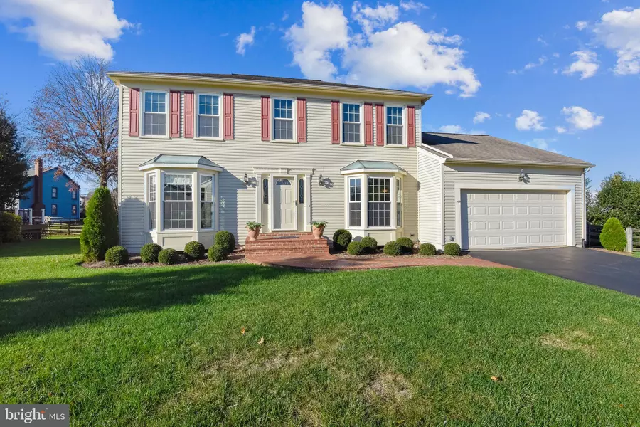 3560 PLUM DALE DR, Fairfax, VA 22033