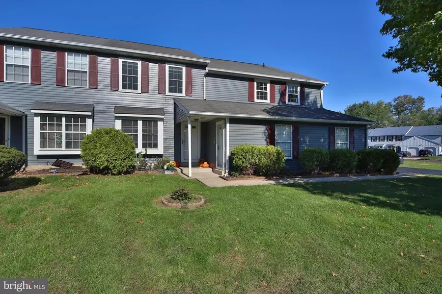 1648-A-B BLUEBIRD DR, Yardley, PA 19067