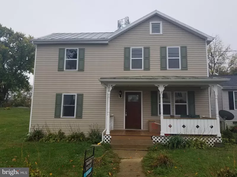 208 E SEVENTH AVE, Ranson, WV 25438