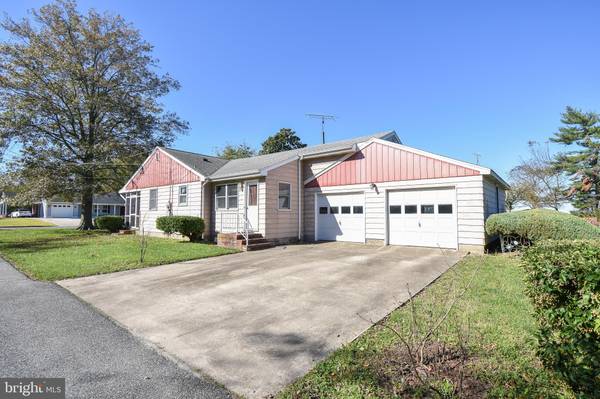 401 COLLINS AVE, Hurlock, MD 21643