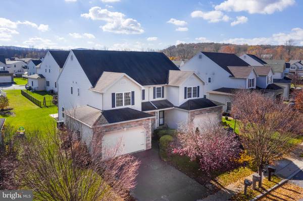 7698 RACITE RD, Macungie, PA 18062