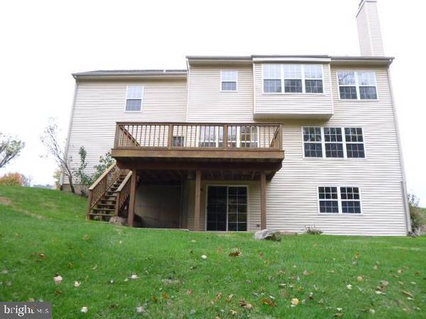 Langhorne, PA 19047,324 DEER DR