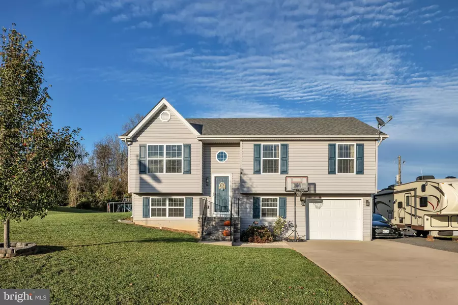 135 SILVER CT, Maurertown, VA 22644