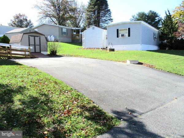 Windsor, PA 17366,111 FAWN CIRCLE DR