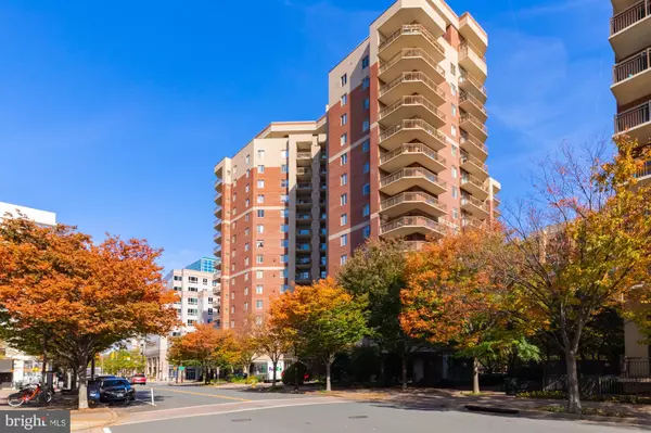 901 N MONROE ST #608, Arlington, VA 22201