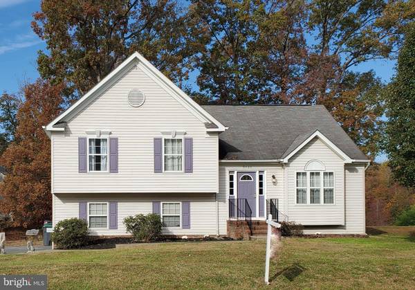 9404 TIMBERLAKE RD, Fredericksburg, VA 22408