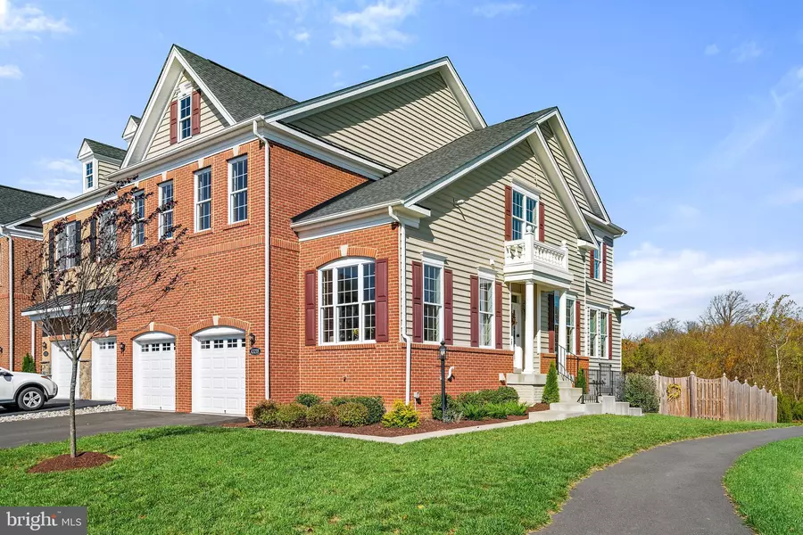 43218 HATTONTOWN WOODS TER, Ashburn, VA 20148