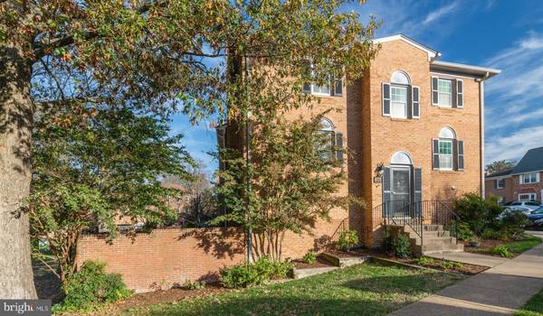 2579 NICKY LN, Alexandria, VA 22311