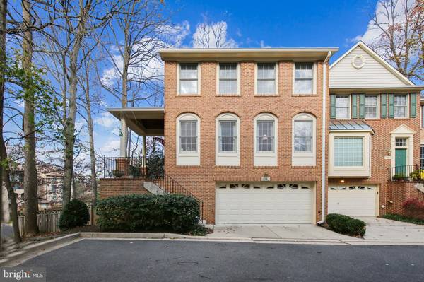 11352 HOLLOWSTONE DR, North Bethesda, MD 20852