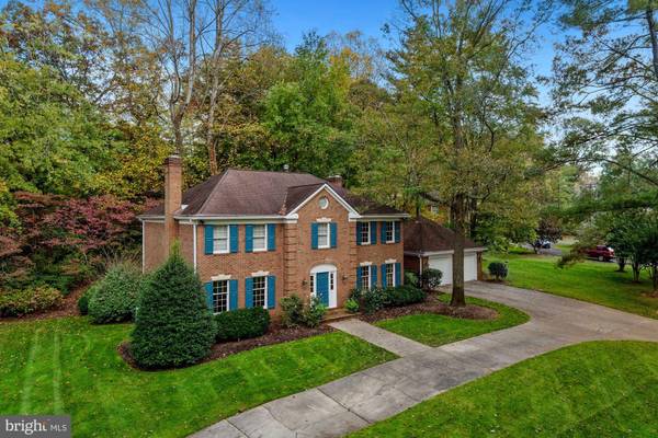 7221 HIDDEN CREEK RD, Bethesda, MD 20817