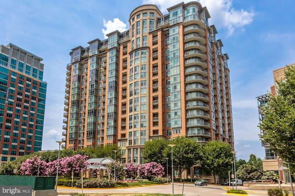 8220 CRESTWOOD HEIGHTS DR #1707, Mclean, VA 22102