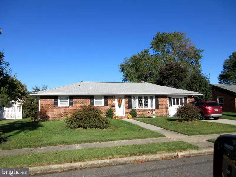 153 S SCHOOL ST, Gibbstown, NJ 08027