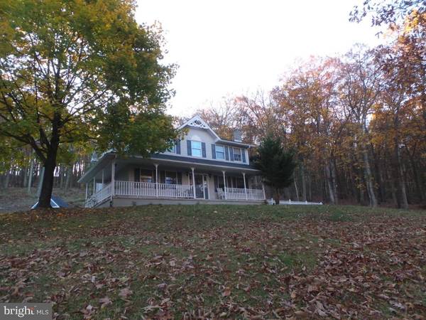 21879 CACAPON, Paw Paw, WV 25434