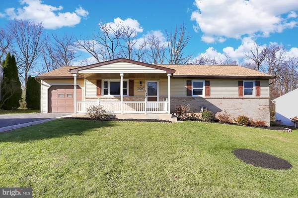 168 MOUNTAIN BLVD, Wernersville, PA 19565