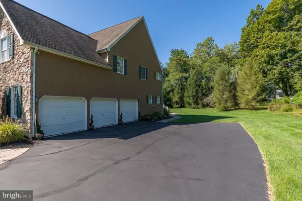 Ambler, PA 19002,340 ARBOR LN