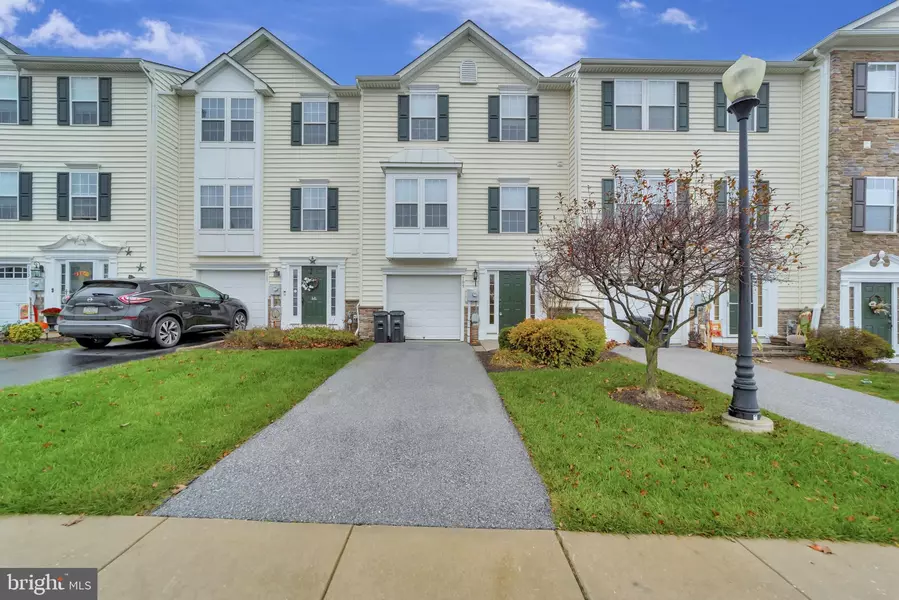 109 LAROSE DR, Coatesville, PA 19320