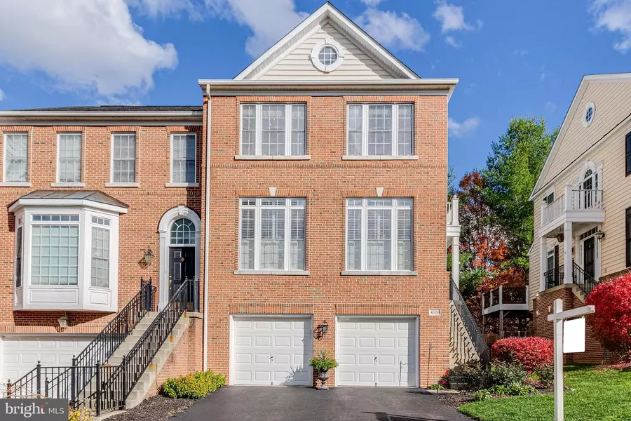 4023 QUIET CREEK DR, Fairfax, VA 22033