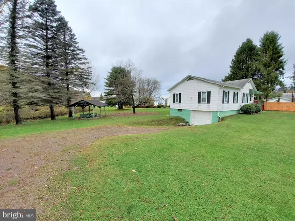 Meyersdale, PA 15552,302 NELSON ST