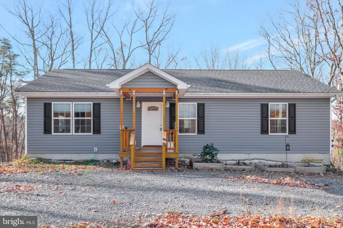 Berkeley Springs, WV 25411,298 DEERWOOD LN