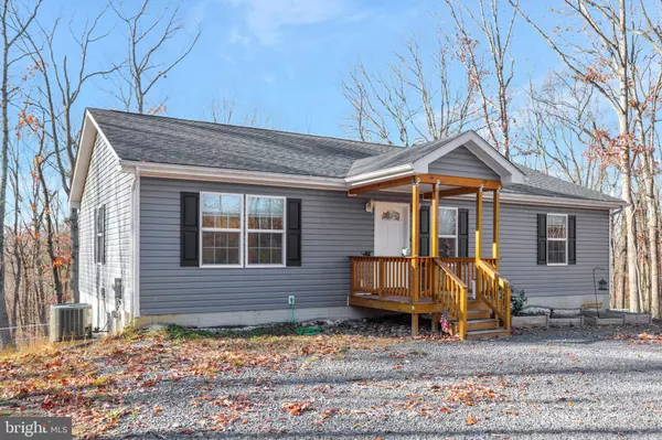 Berkeley Springs, WV 25411,298 DEERWOOD LN