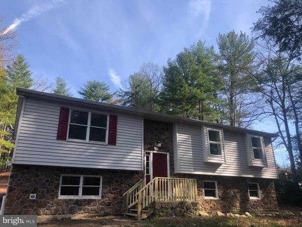 28 APPALACHIAN TRAIL RD, Gardners, PA 17324