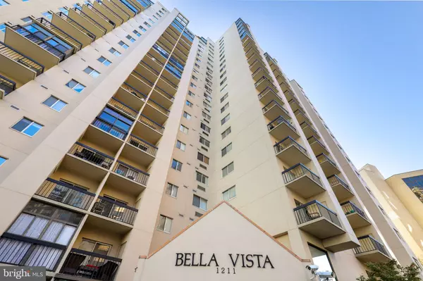 Arlington, VA 22202,1211 S EADS ST #1702