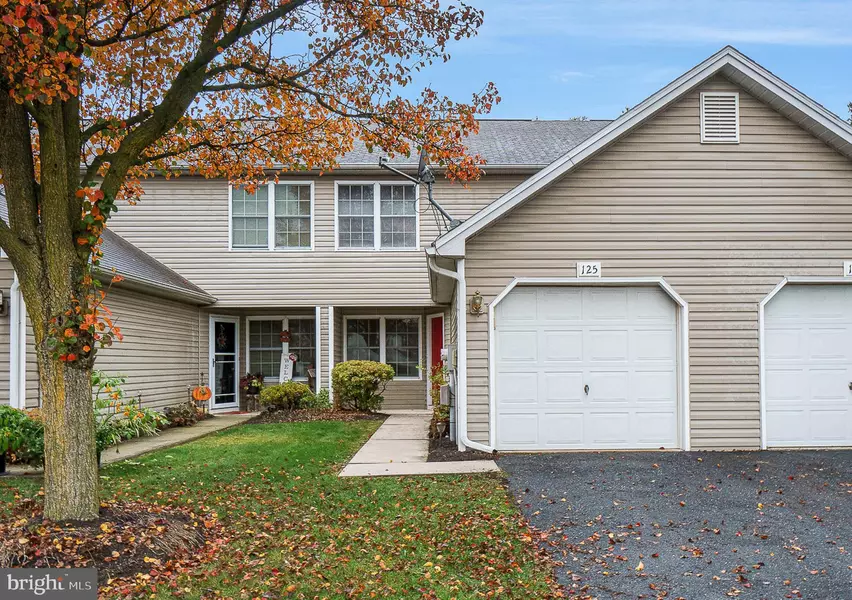 125 PARTRIDGE CIR, Carlisle, PA 17013