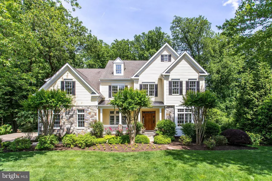 1439 OAKVIEW DR, Mclean, VA 22101