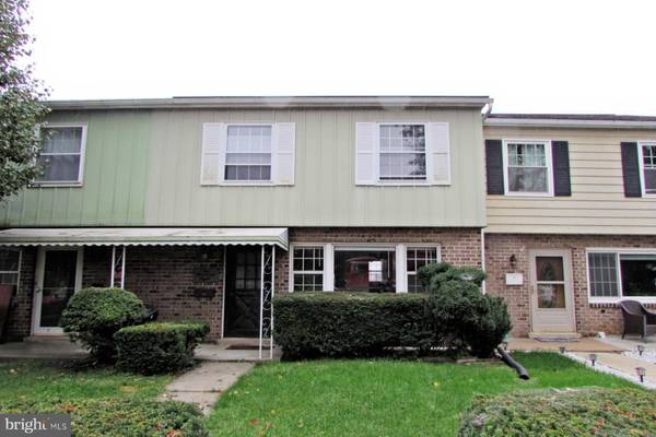 208 MAPLE ST, Lebanon, PA 17046