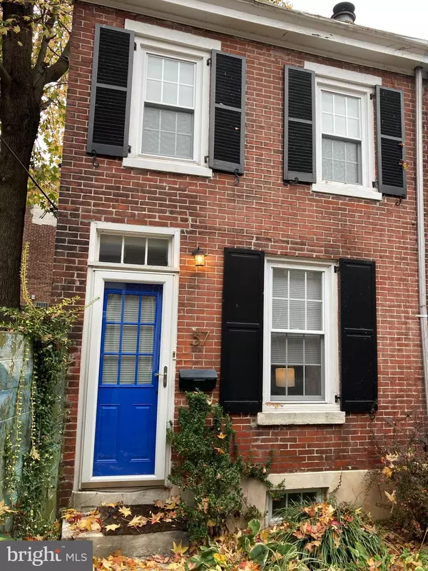 37 QUEENS CT, Philadelphia, PA 19147