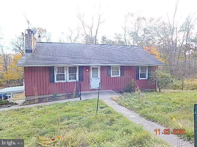 1190 PINES RD, Etters, PA 17319