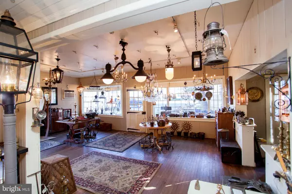 Lahaska, PA 18931,5752 ROUTE 202