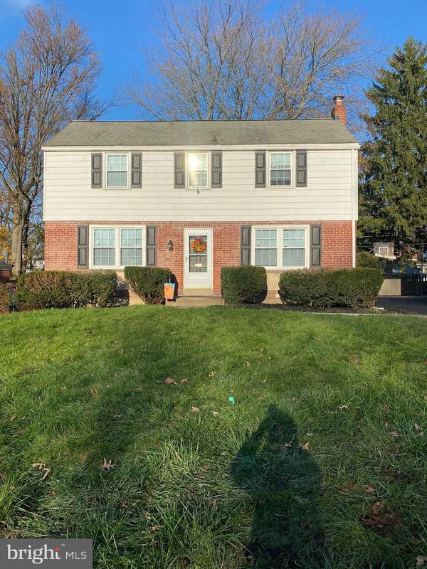 121 HEATHERWOOD RD, Havertown, PA 19083