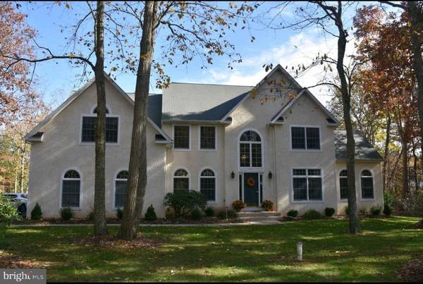 4 MONROE CT, Southampton, NJ 08088