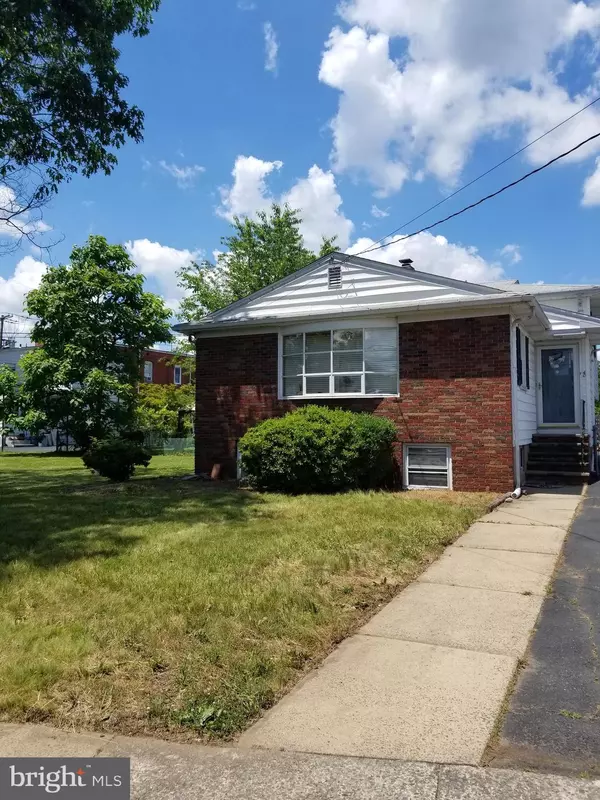 40 1ST ST, Raritan, NJ 08869