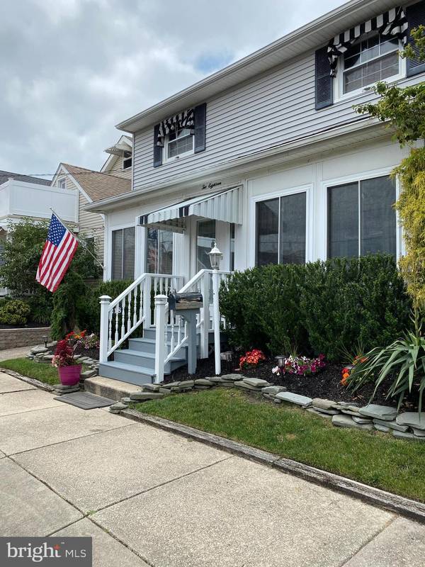 218 N DOUGLAS AVE, Margate City, NJ 08402