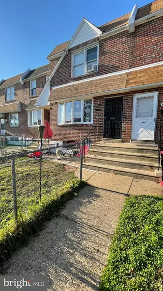 8762 GLENLOCH ST, Philadelphia, PA 19136