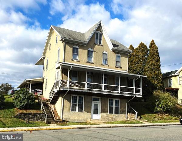 204-206 N 2ND ST, Lehighton, PA 18235